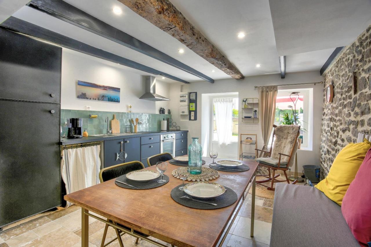 La Quinardais - Charmante Maison Avec Terrasse Saint-Samson-sur-Rance Exterior foto